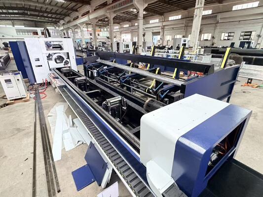 Buy QH-GC3-H    3-Chuck Heavy Duty Lathe Tube Cutting Machine Fully-automatic Loading Beveling Cutting online manufacture