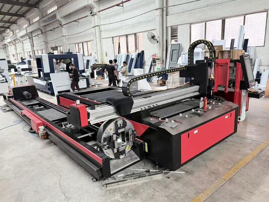 kupić Włóknista wycinarka laserowa do blach i rur 1500W-20000W online manufacture