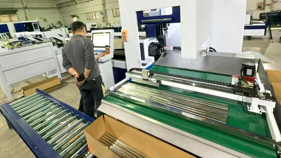 Buy QH-6016GK 6m Tube Length 160mm Chuck 1500W-12000W CNC Tube Laser Cutting Machine with Automatic Packing online manufacture